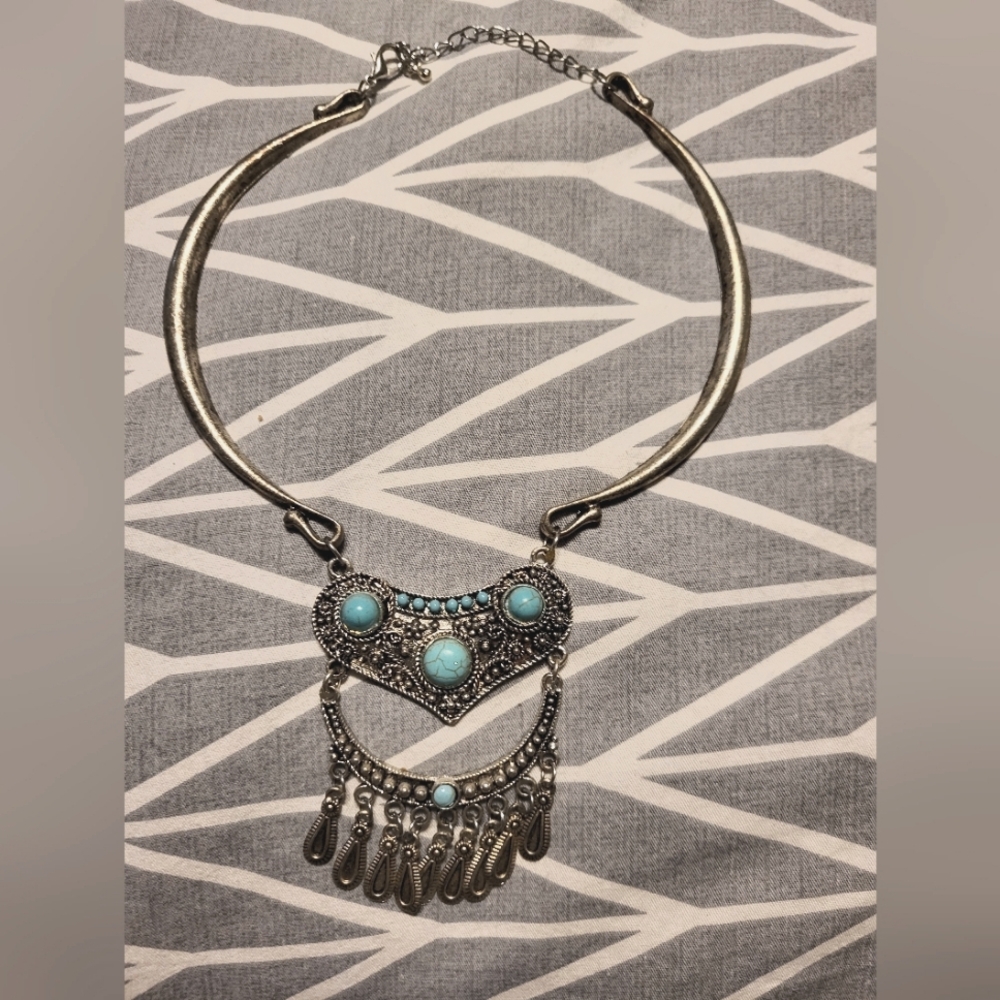 Silver tone and faux turquoise necklace